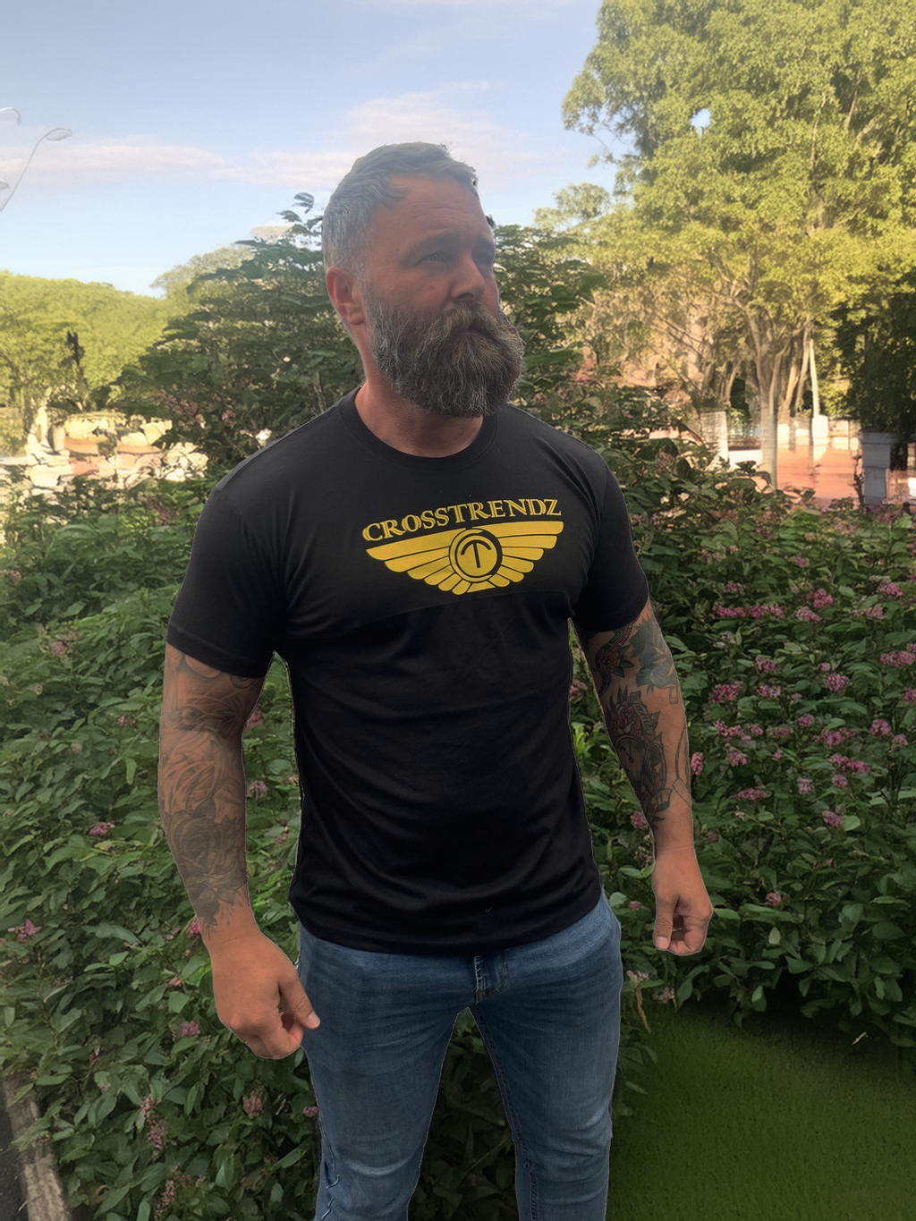 Crosstrendz black T-shirt